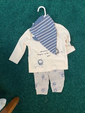 Carters Outfit